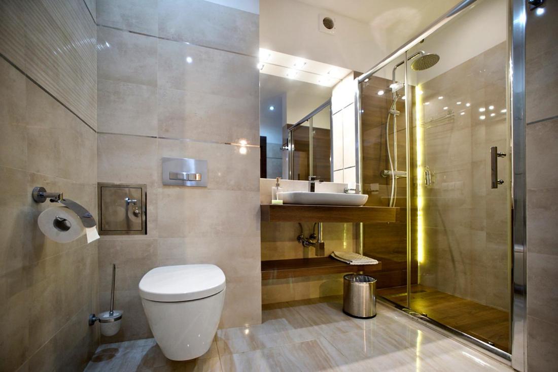 Niepodleglosci Serviced Apartments ワルシャワ エクステリア 写真
