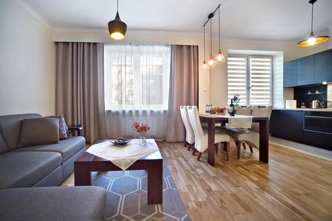 Niepodleglosci Serviced Apartments ワルシャワ エクステリア 写真